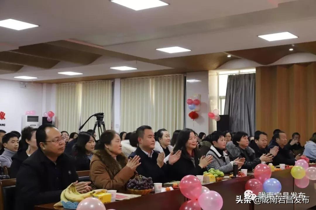 #白露把秋天的氛围感拉满了#白露降临，秋天的氛围感被完美拉满