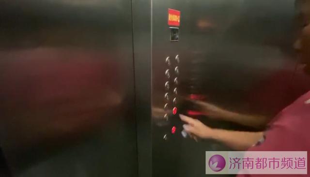 电梯操作复杂遭吐槽电梯操作复杂遭吐槽，解析问题根源与解决方案